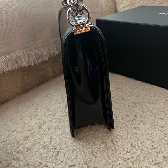 AUTHENTIC CHANEL BAG - Picture 7 of 12